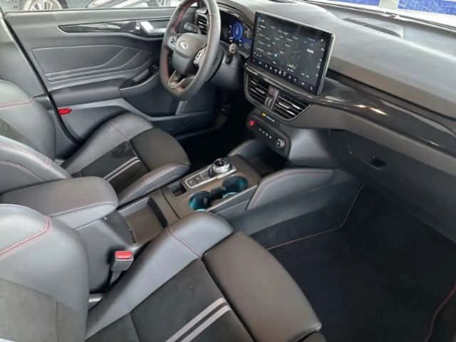 Ford Focus EcoBoost ST Line Wagon