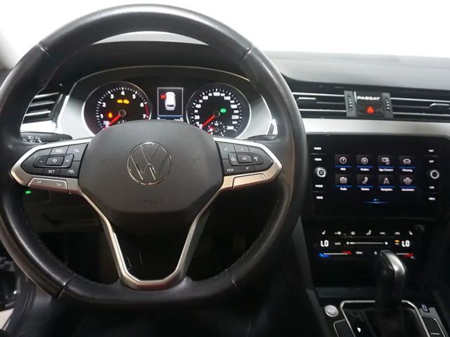 Volkswagen Passat Business DSG