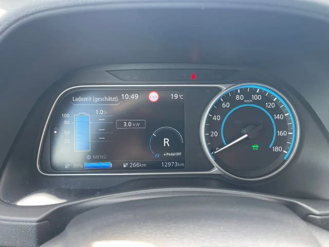 Nissan Leaf 40 kWh Acenta