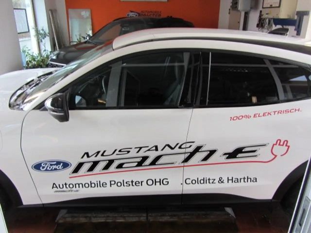 Ford Mustang Mach-E RWD