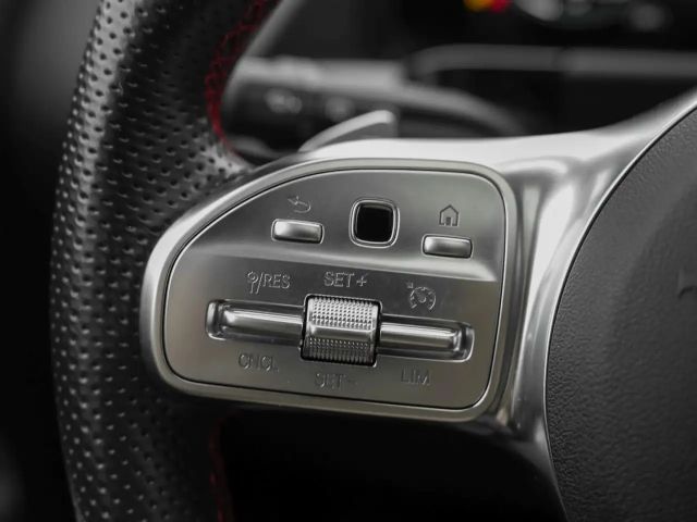 Mercedes-Benz GLA 250 4MATIC AMG Line