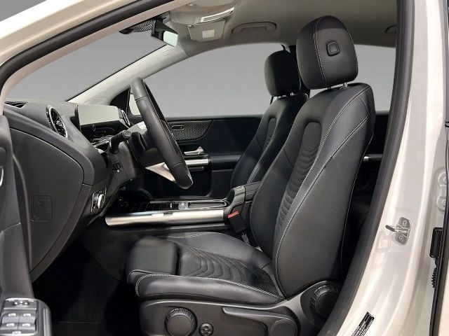 Mercedes-Benz B 200 Progressive Sedan