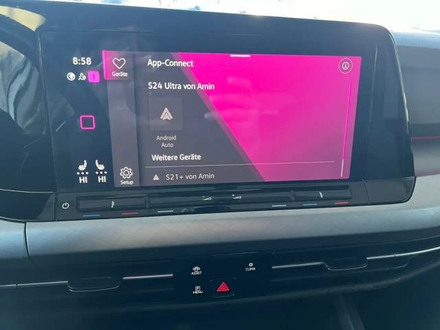 Volkswagen Golf Life Variant