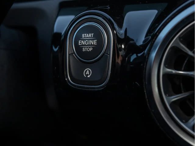 Mercedes-Benz A 35 AMG 4MATIC AMG Line