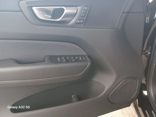 Volvo XC60 B5 AWD°Plus Black Edition°360°Cam°KiSi