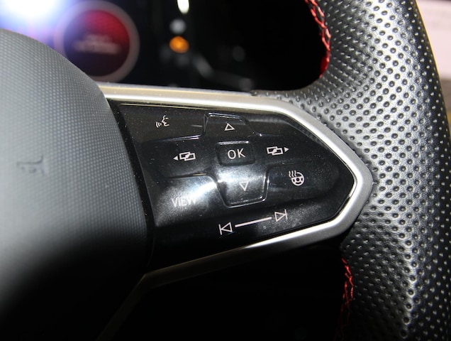 Volkswagen Golf 2.0 TSI