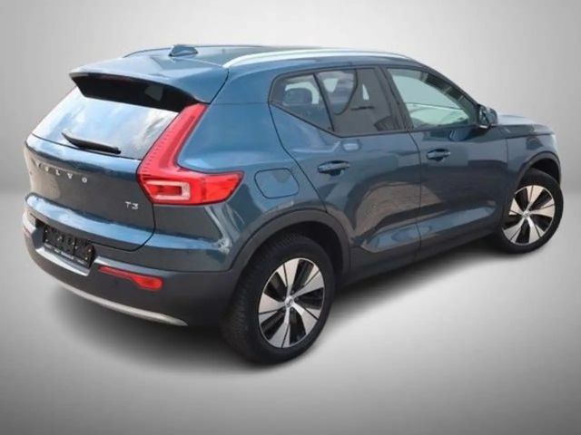 Volvo XC40 Momentum