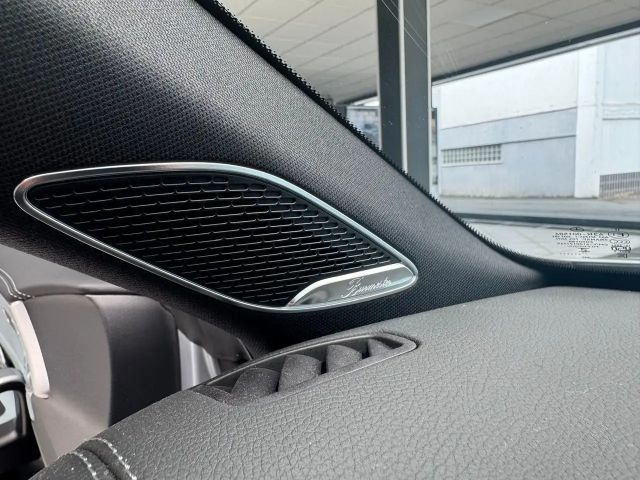 Mercedes-Benz CLA 200 AMG Line Coupé