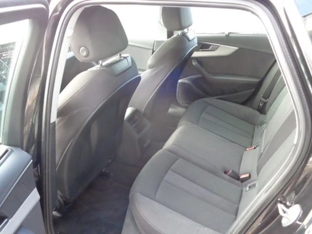 Audi A4 35 TDI Avant S-Tronic