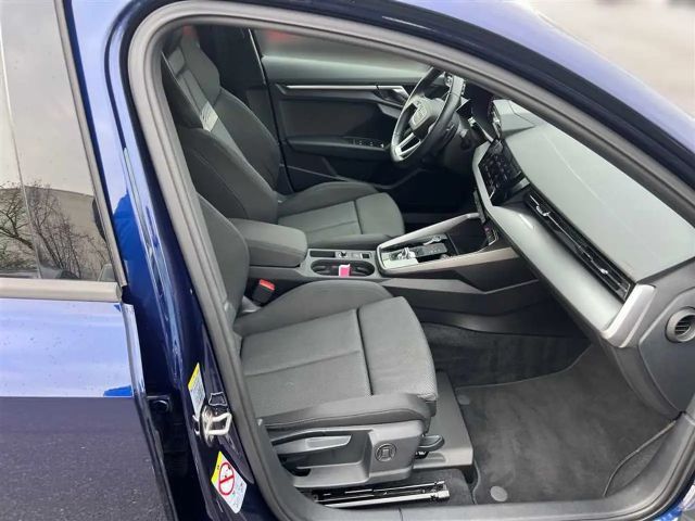 Audi A3 1.5 TFSI S-Line S-Tronic Sedan