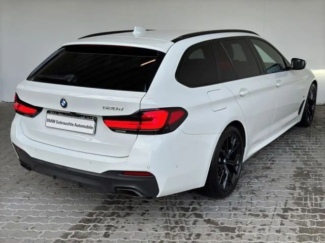 BMW 520 520d M-Sport Touring