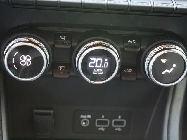 Mitsubishi ASX Invite