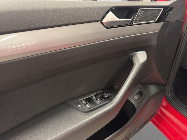 Volkswagen Passat 2.0 TDI Business DSG Variant