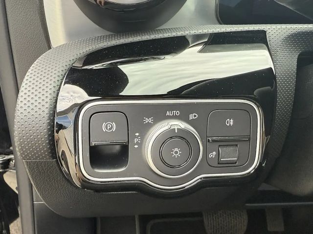 Mercedes-Benz CLA 180 Shooting Brake