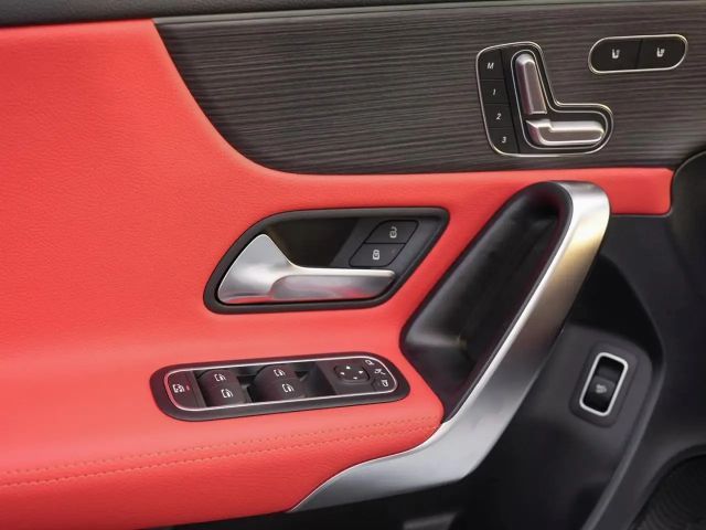 Mercedes-Benz A 35 AMG 4MATIC AMG Line