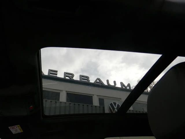 Volkswagen Tiguan DSG R-Line Style