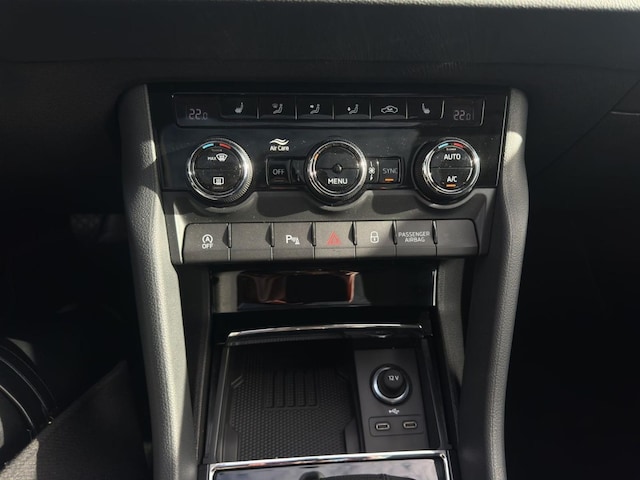 Skoda Karoq 1.5 TSI Selection