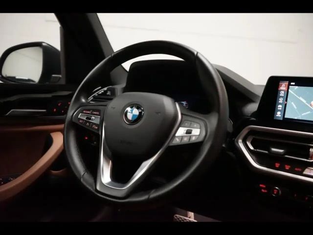 BMW X3 FACELIFT - LEDER - AUTOMAAT -