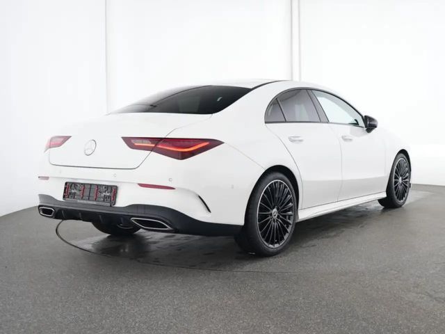 Mercedes-Benz CLA 200 AMG Line Coupé