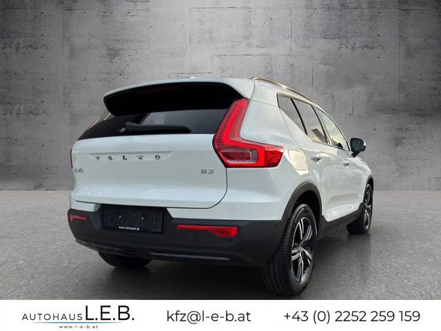 Volvo XC40 Dark Plus
