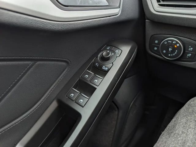 Ford Focus Cool & Connect Wagon