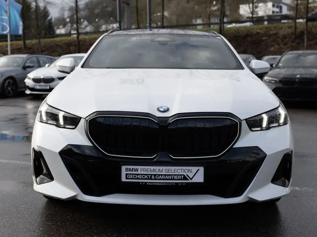 BMW 520 520d M-Sport Touring