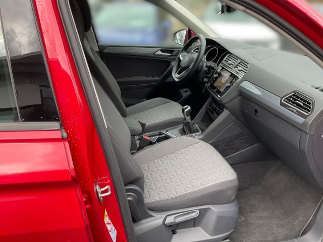 Volkswagen Tiguan 1.5TSI 130PS ACC.5J-G.NAVI.2xPDC.LED.LKRD-HZG.SHZ