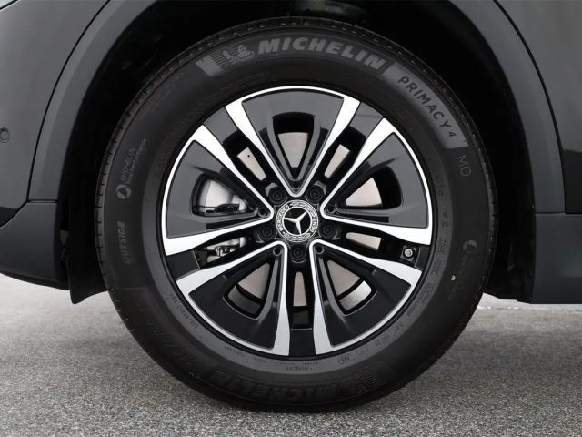 Mercedes-Benz GLA 180 Fernlichtass. Kamera