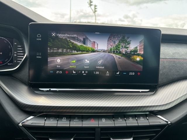 Skoda Octavia 2.0 TSI Combi RS Sport