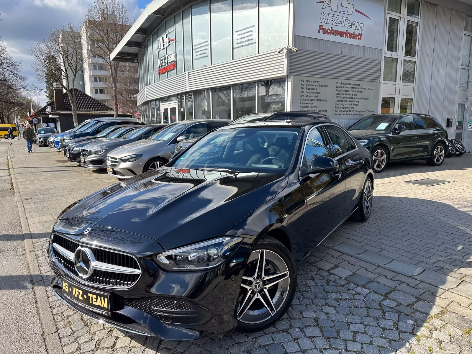 Mercedes-Benz C 300 AMG Line AVANTGARDE Sedan