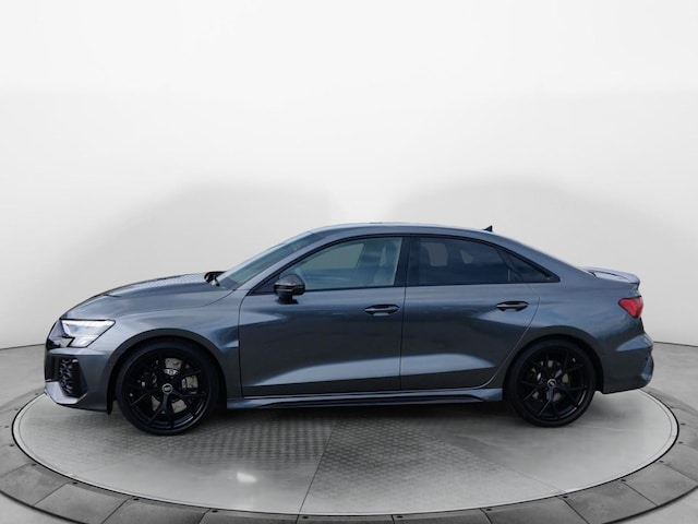 Audi RS3 Quattro S-Tronic Sedan