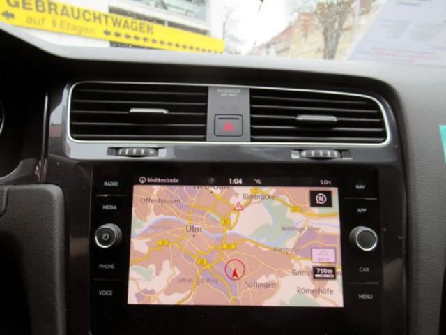 Volkswagen Golf 2.0 TDI DSG R-Line Variant