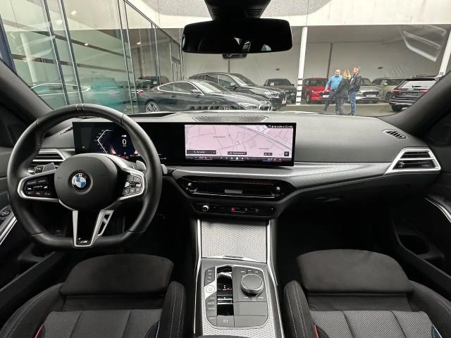 BMW 320 320i M-Sport Touring