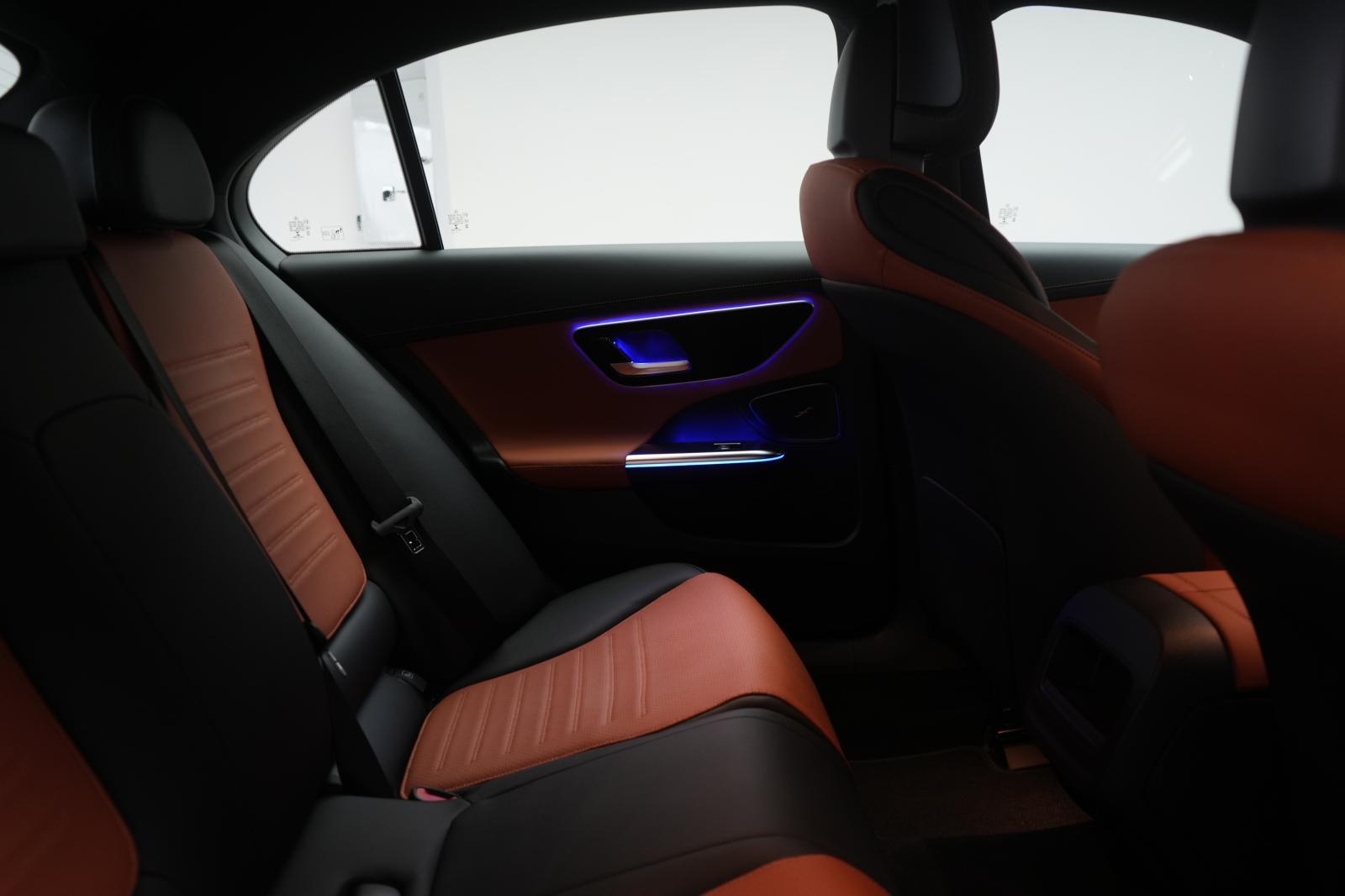 Mercedes-Benz C 220 AMG Line C 220 d Sedan