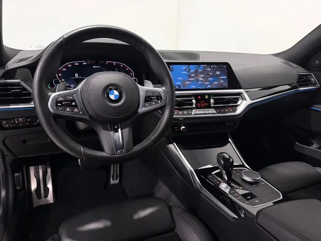 BMW 330 330e M-Sport xDrive