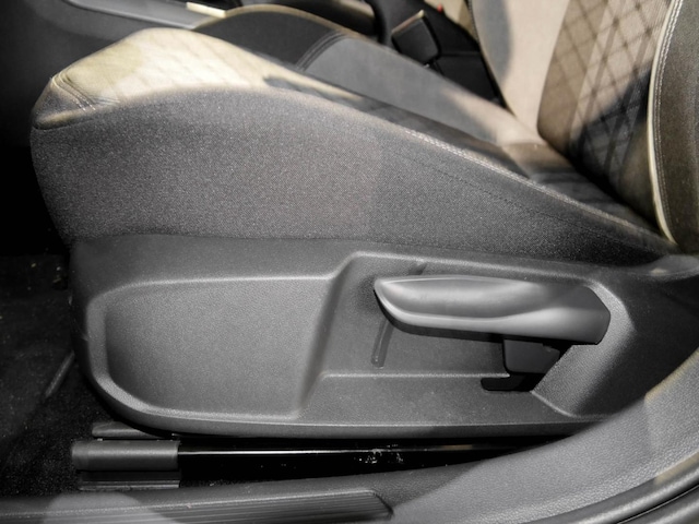 Volkswagen Taigo Taigo 1.0 R-LINE DSG NAVI BLACKSTYLE MATRIXLED