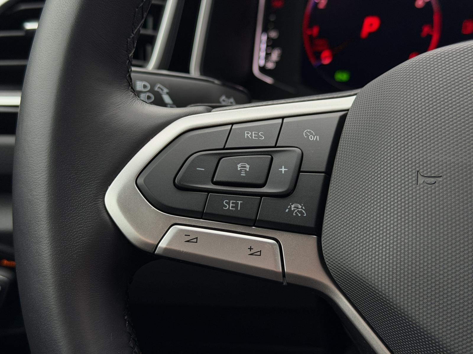 Volkswagen T-Roc 1.5 TSI DSG R-Line