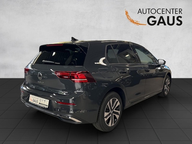 Volkswagen Golf 1.5 eTSI DSG