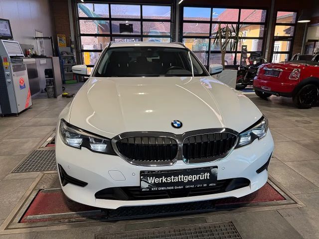 BMW 318 318d Touring