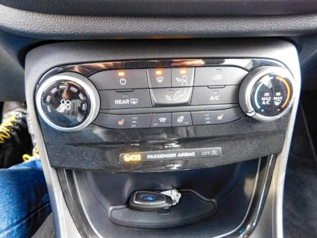 Ford Puma EcoBoost Titanium