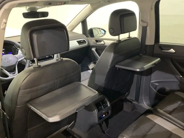 Volkswagen Touran 1.5 TSI DSG