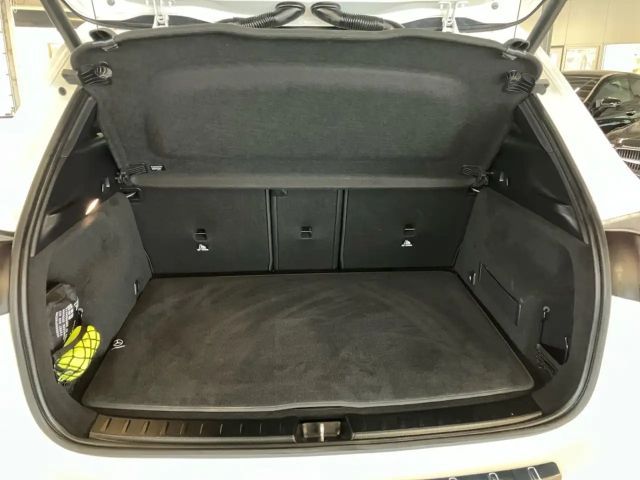 Mercedes-Benz GLA 200 Progressive