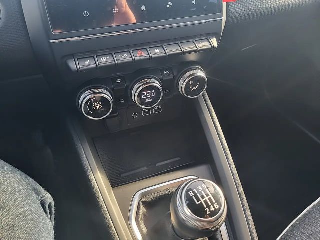 Mitsubishi Colt Intense