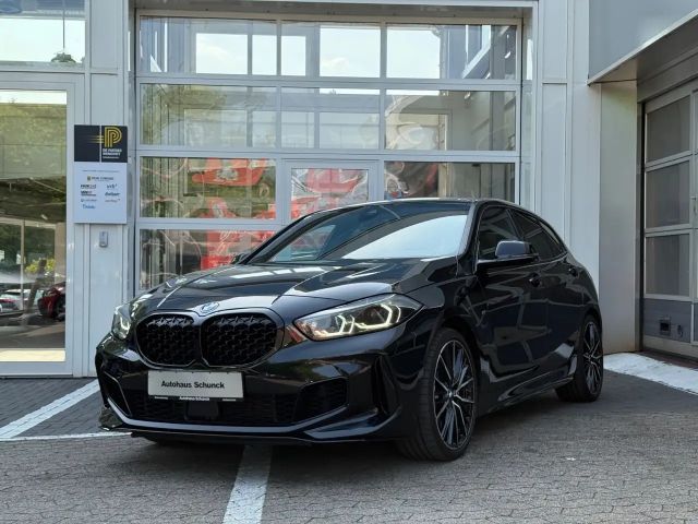 BMW 135 135i Sedan xDrive