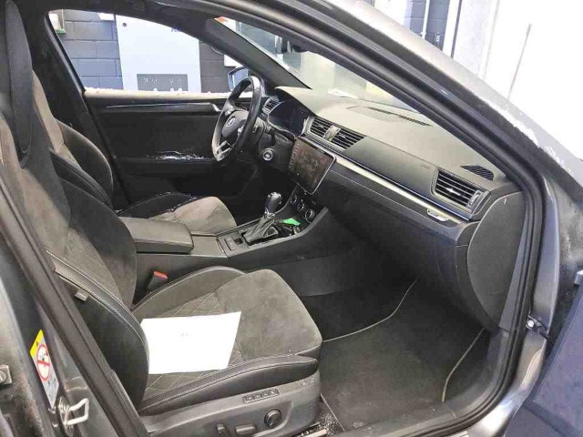 Skoda Superb 2.0 TDI 4x4 Combi Sportline