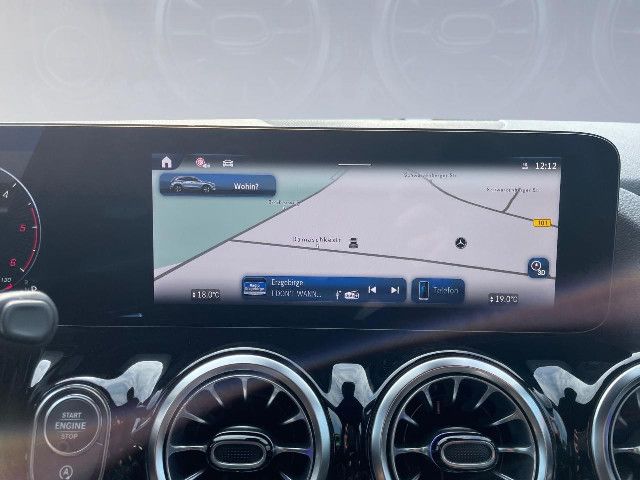 Mercedes-Benz GLA 200 AMG Line GLA 200 d