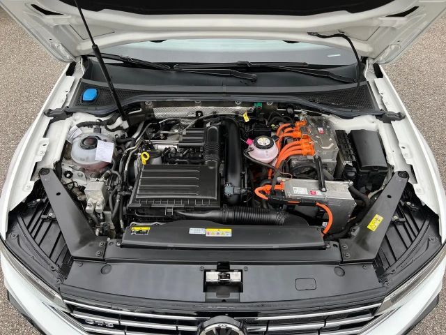 Volkswagen Passat DSG GTE Variant