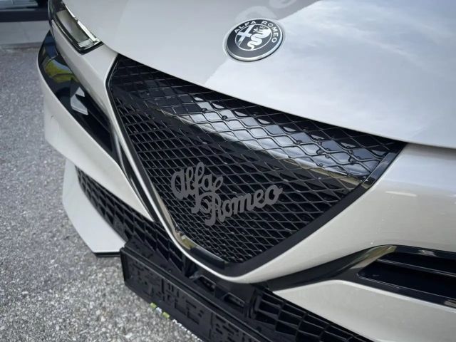 Alfa Romeo Junior Ibrida