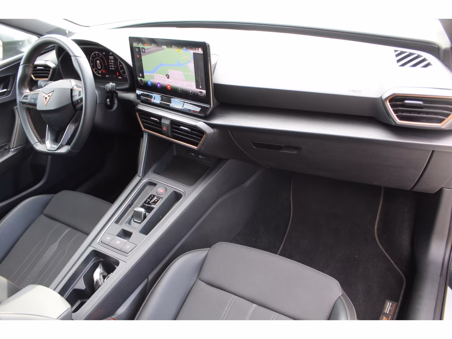 Cupra Leon 2.0 TSI 4Drive DSG Sportstourer VZ