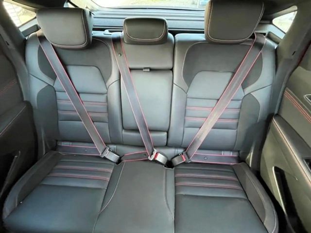 Renault Arkana E-Tech Hybrid RS